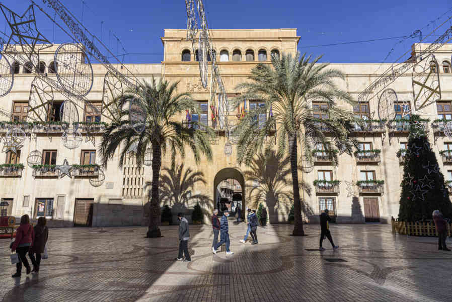 Alicante - Elche 01 - Ayuntamiento.jpg